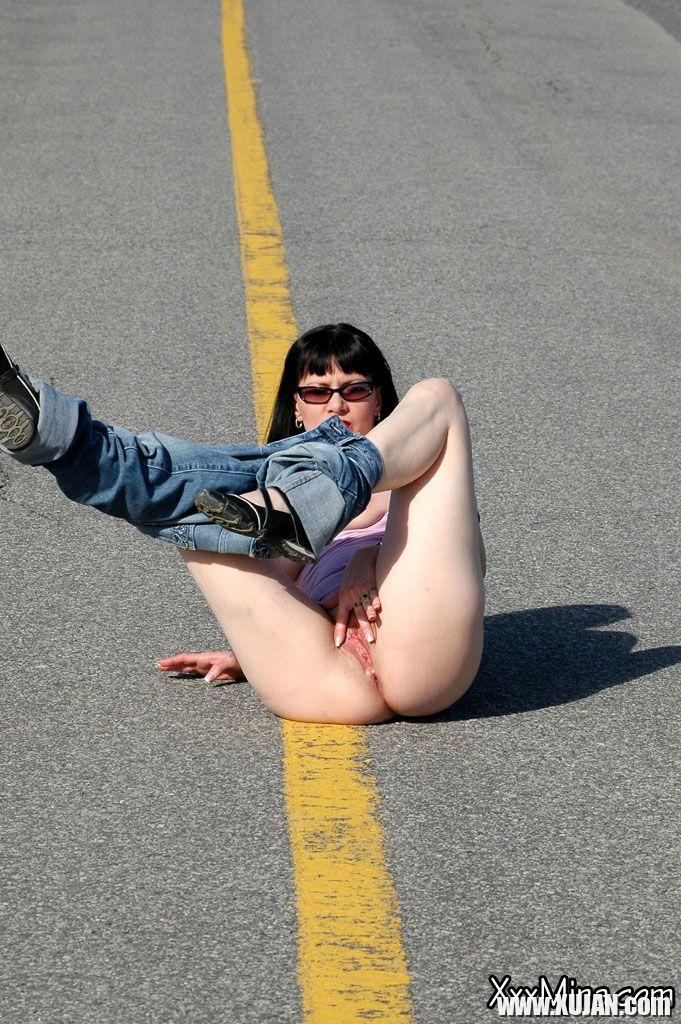 Pictures of XXX Mina fingering herself on the road - Photo #983798