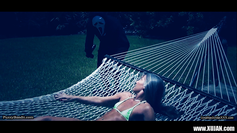 The Masked Bandit Stalks Leilani lei - Photo #984747