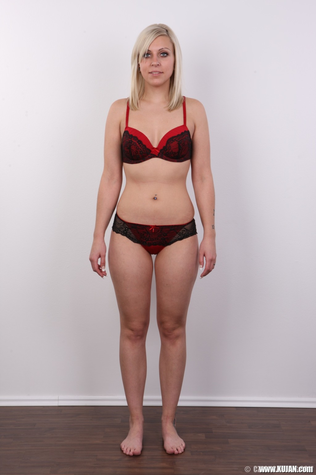 Blonde secretary in casting scene - Photo #1272865
