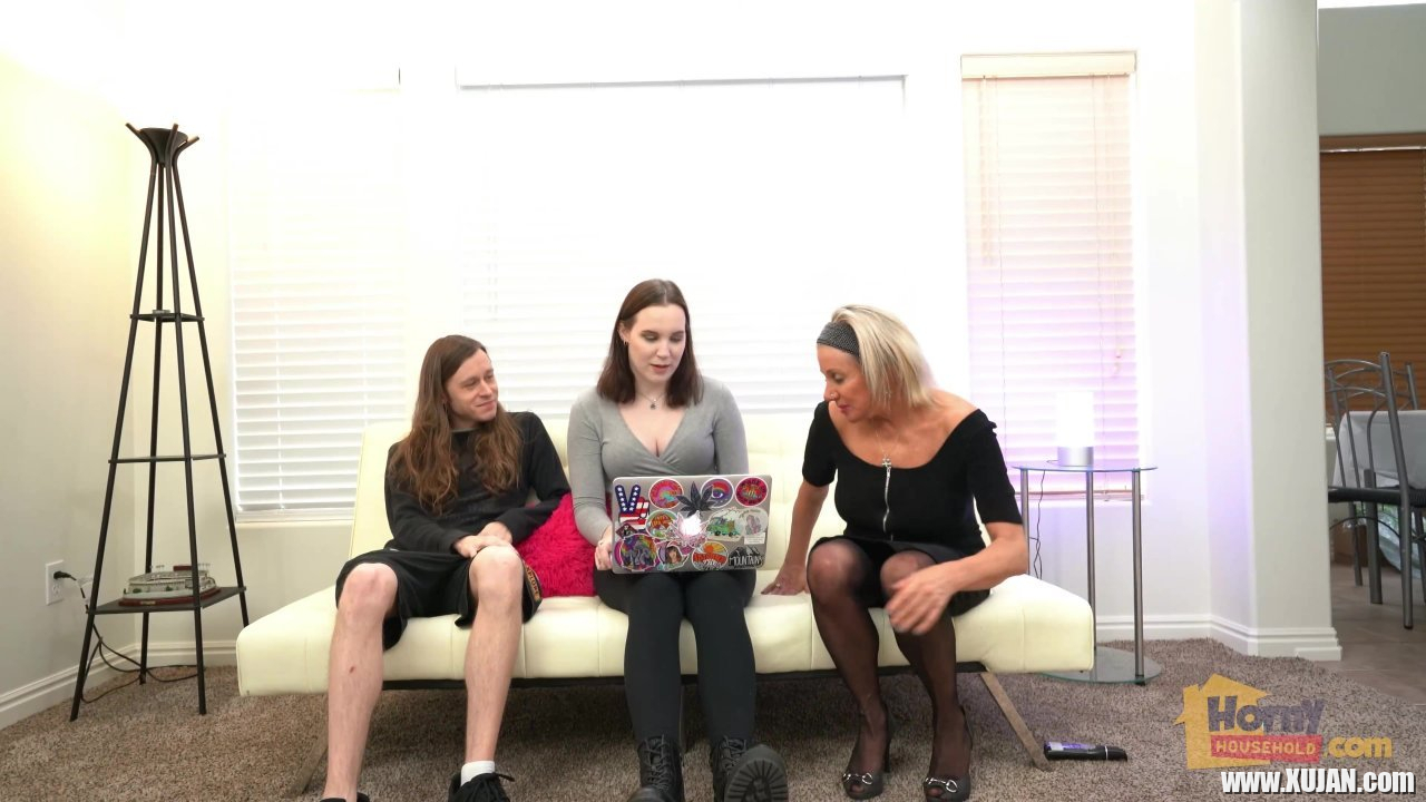Bigdicked stepsibling gets seduced by Payton Hall and Jessa Rain - Photo #1287306