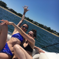 Vallystar y bikiniov qroj het