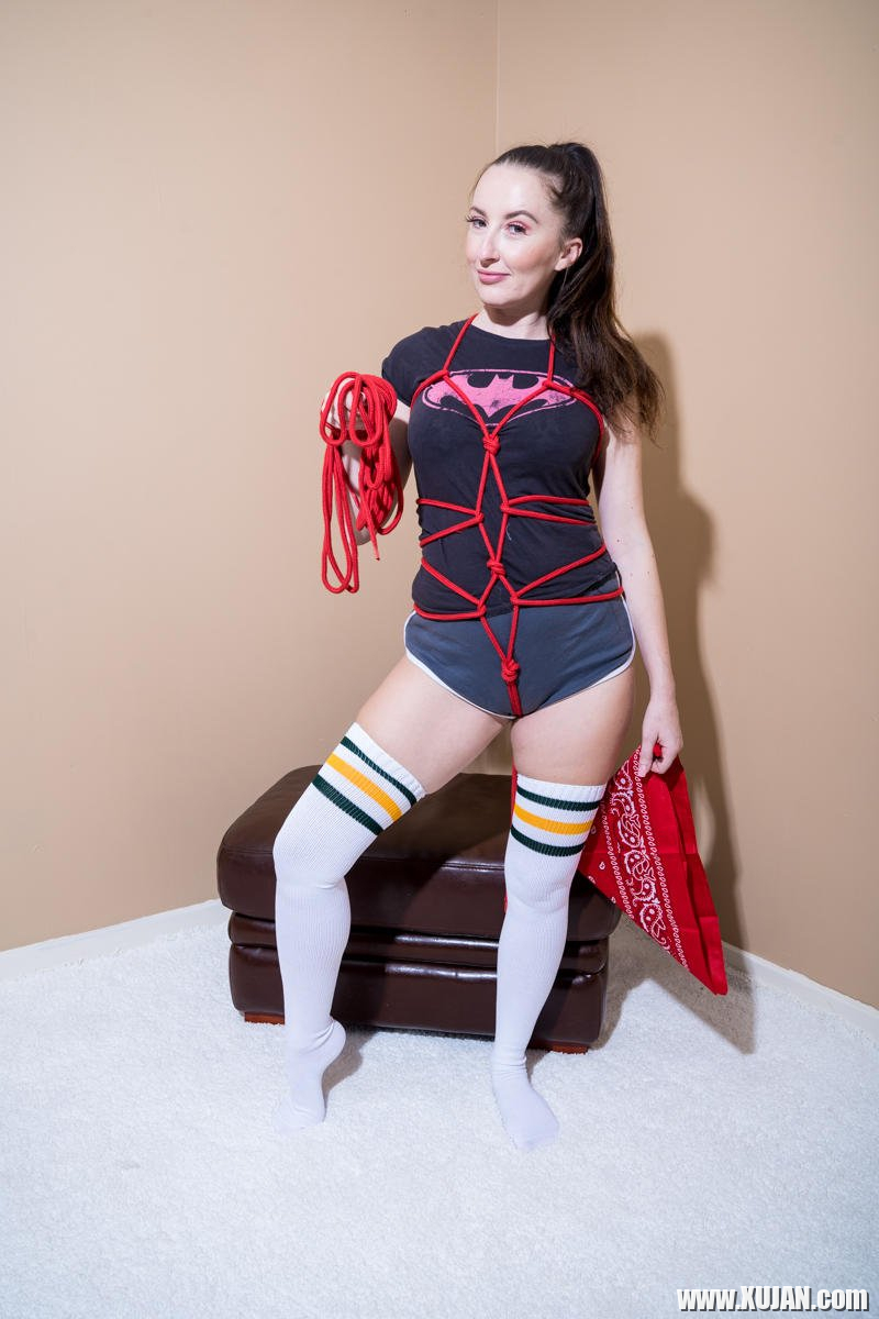 Sexy Sophia Smith gets hogtied with a red rope - Photo #991821