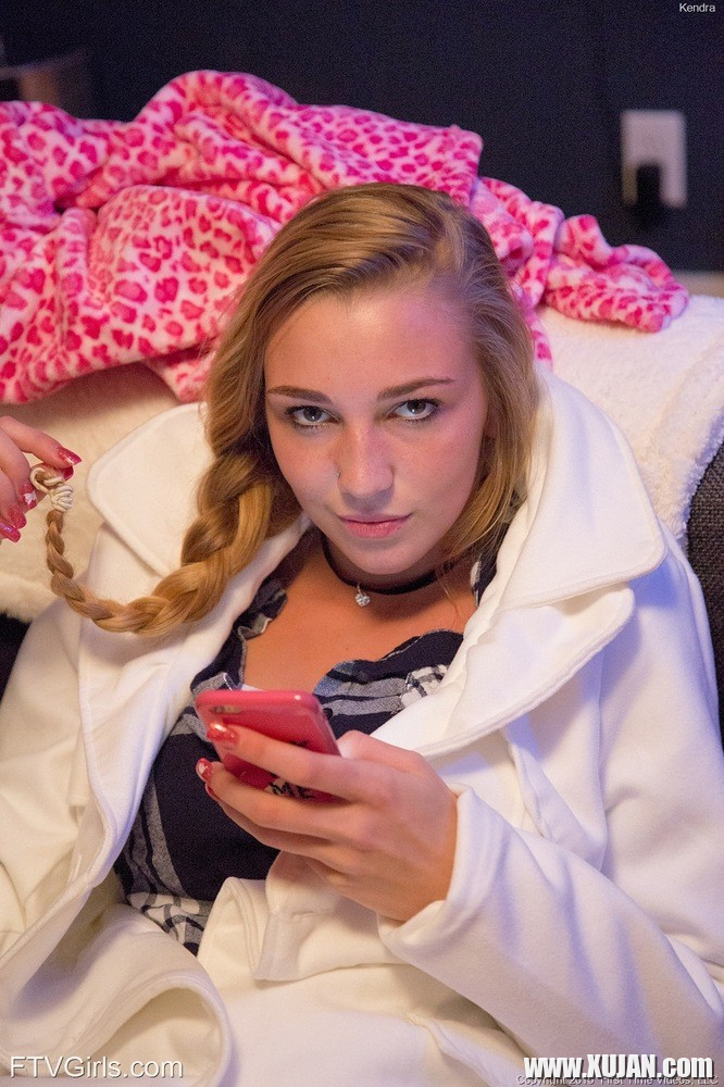 Big tits model Kendra Sunderland - Photo #997824