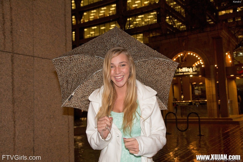 Big tits model Kendra Sunderland - Photo #997825
