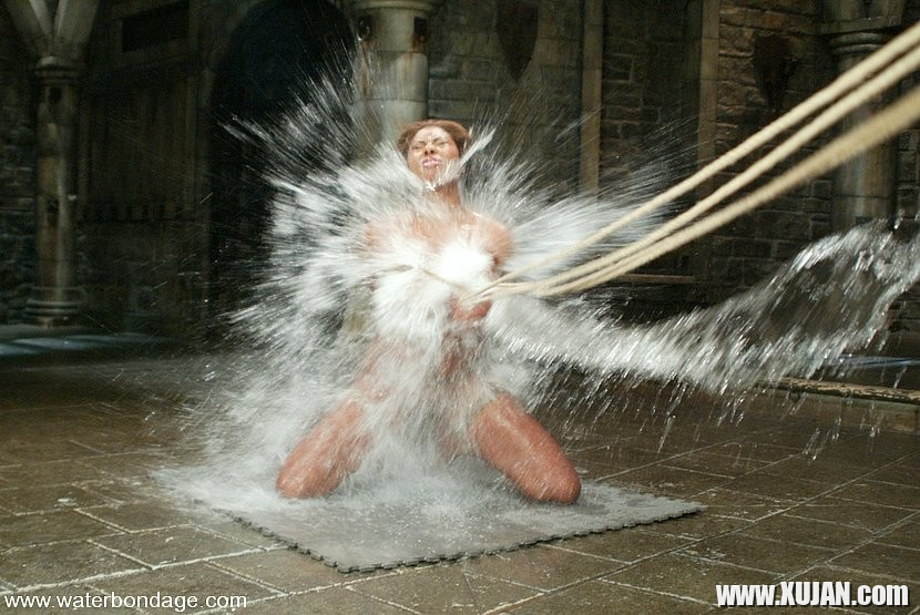 Candace Von huge tits ebony babe is bound for water treatment - Photo #1005049
