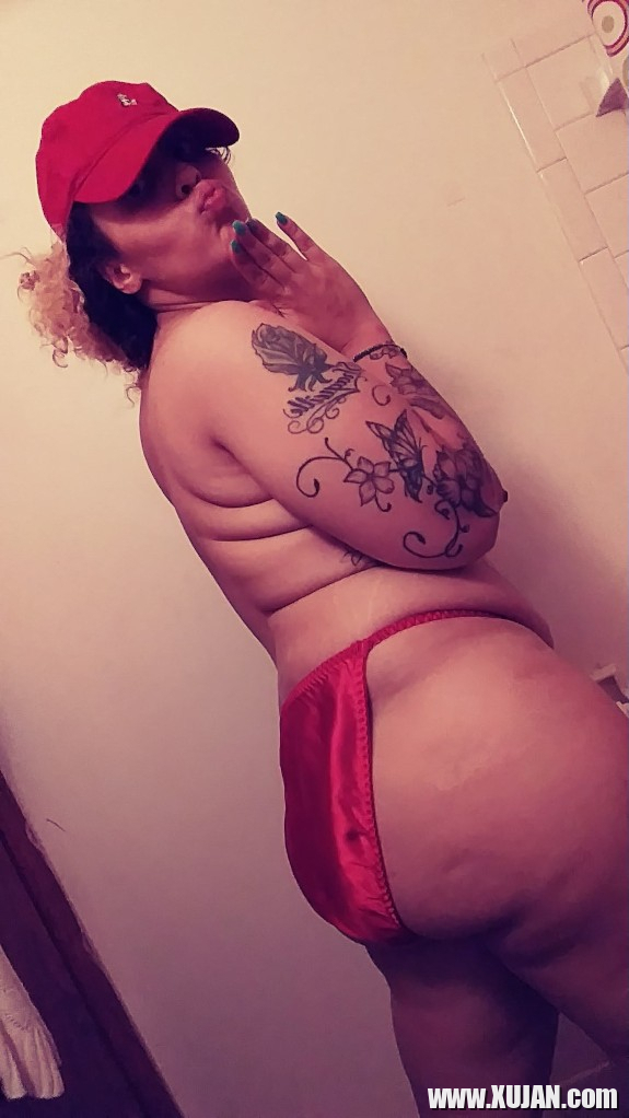 Milf on the loose - Photo #1005838