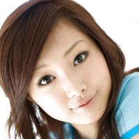 Seductive asian babe Suzuka Ishikawa slipping off her clothes