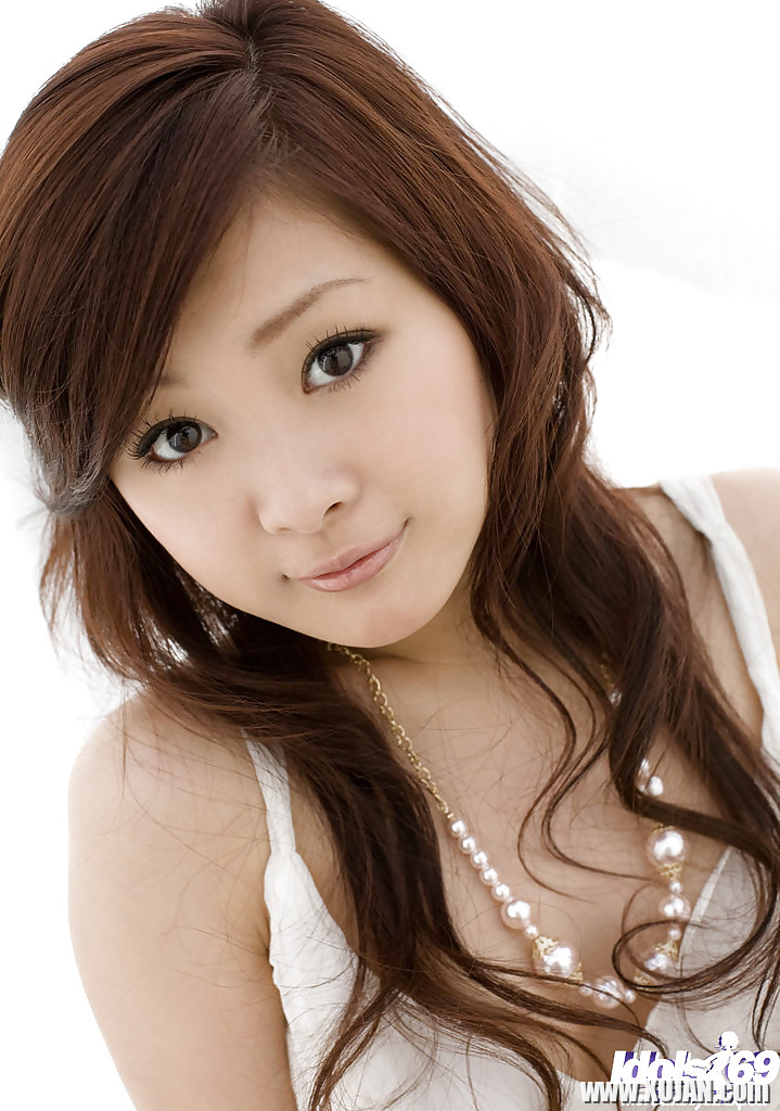 Sweet asian babe Suzuka Ishikawa uncovering her fuckable body - Photo #1009811