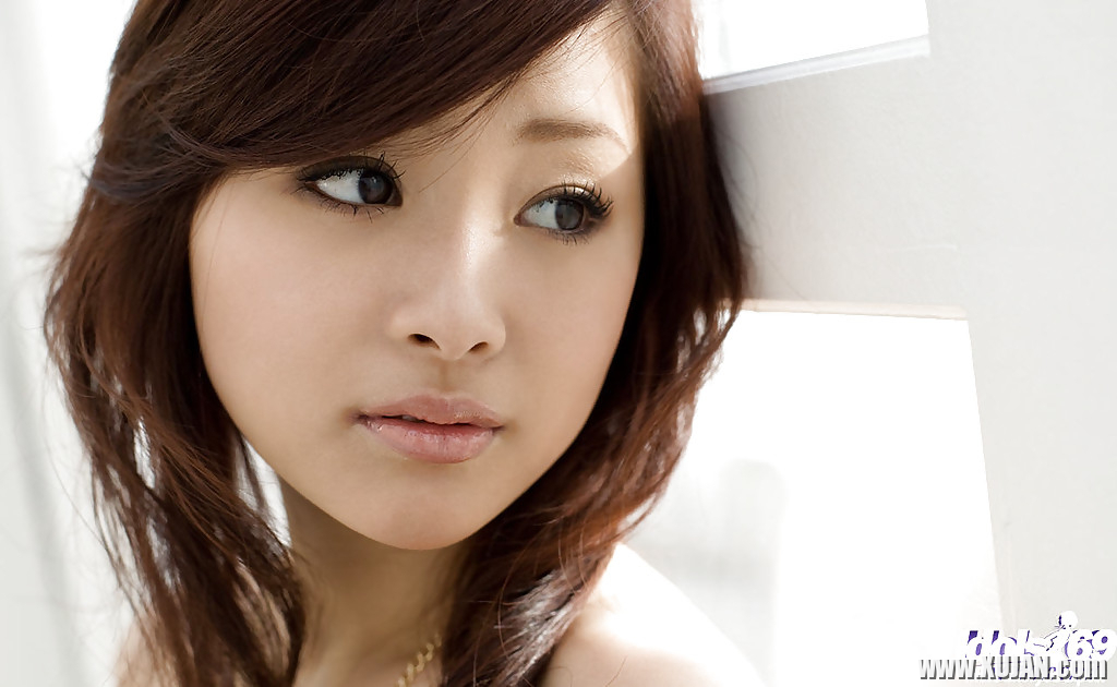 Sweet asian babe Suzuka Ishikawa uncovering her fuckable body - Photo #1009818