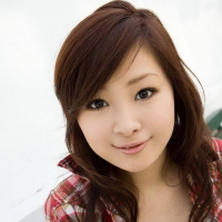 Sexy asian teen Suzuka Ishikawa posing shows pussy