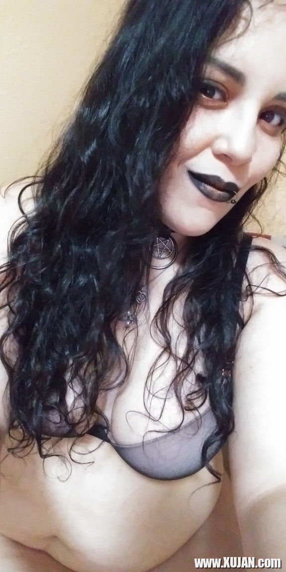 Khaghi zhamanak Kitten i het - Photo #1011575