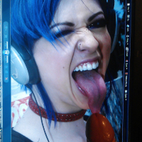 Larkin Love Cumshot Facial