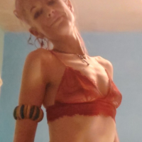 Tezh britanakan milf