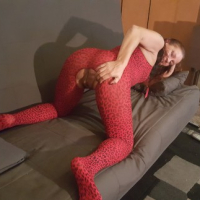 Lil Mama n bats ker karmir hovazi tpagrutyamb