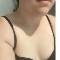 Chloes Bra ev Tit Pics
