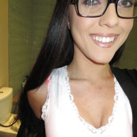 Pretty babe in glasses Roxanne Rae stripping and picturing herself