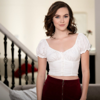 Brunette beauty Freya Parker gets her wet pussy licked and dicked hard
