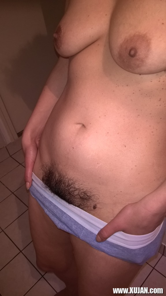 Mazot Milf In Boxer - Photo #1047604