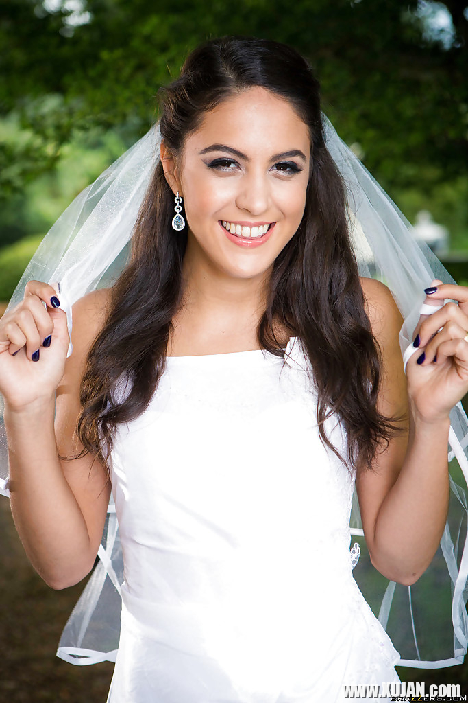 Latina babe Carolina Abril caught in candid outdoors wedding dress photos - Photo #1051869