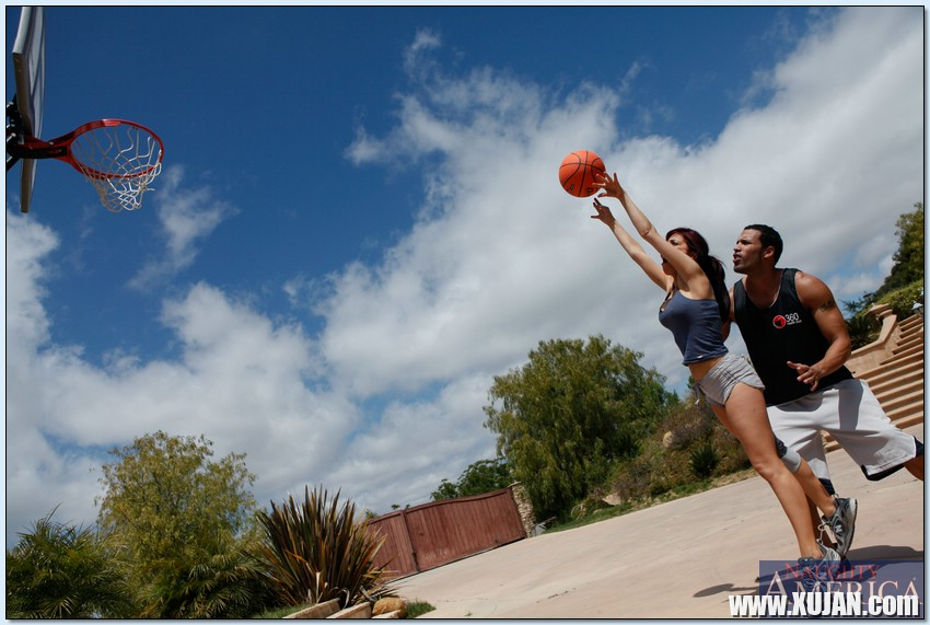 Hoops game ends with steamy sex with sport model Alexa Nicole - Photo #1056385