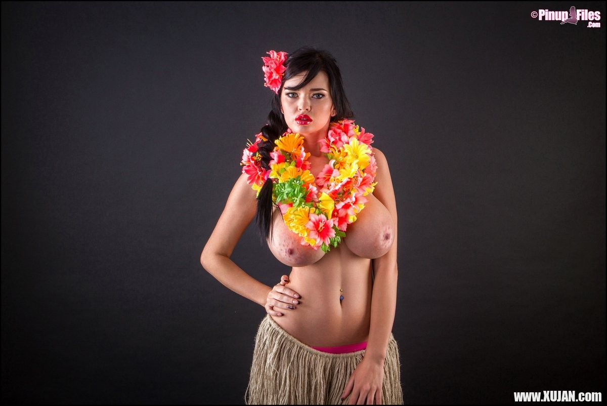 Sha Rizel more big tits hula girl gallery - Photo #1057751