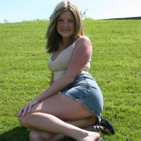 Pictures of teen Madison Summers having some fun in the sun