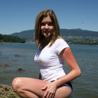 Pictures of teen Madison Summers flashing outside