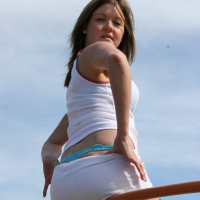 Pictures of teen model Madison Summers teasing at a park