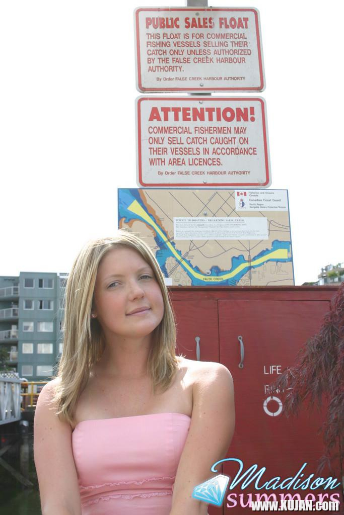 Pictures of Madison Summers flashing in public - Photo #1059560