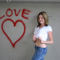 Pictures of teen girl Madison Summers flashing her tits in public
