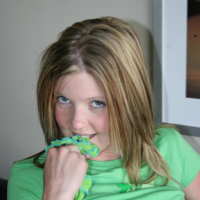 Pictures of teen babe Madison Summers exposing herself on the couch