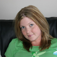 Pictures of teen babe Madison Summers exposing herself on the couch
