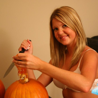 Pictures of Madison Summers getting ready for Halloween