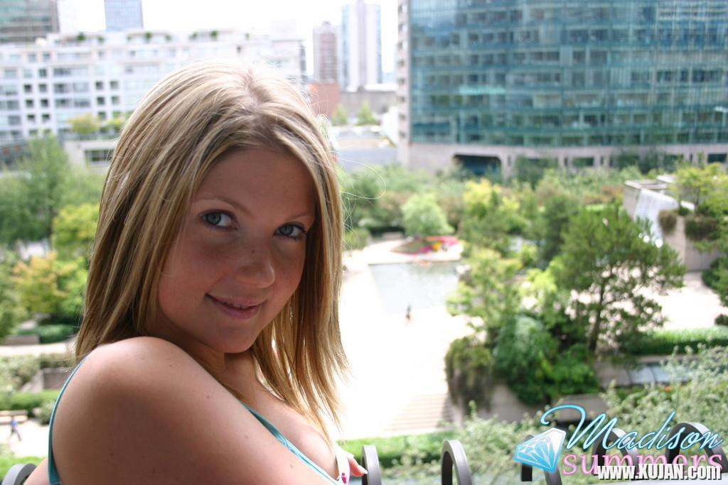 Pictures of Madison Summers teasing your cock in the back yard - Photo #1059968