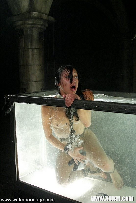 Jasmine Byrne bound latina struggles is sprayed and toy fucked - Photo #1074104