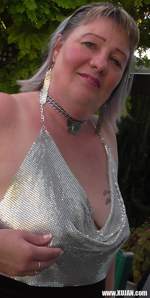 Tsutsadrman vra hnazand MILF pornik - Photo #1078542