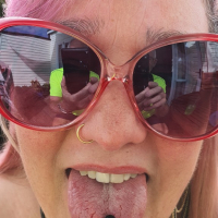 Tsutsadrman vra hnazand MILF pornik