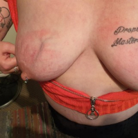 Tsutsadrman vra hnazand MILF pornik
