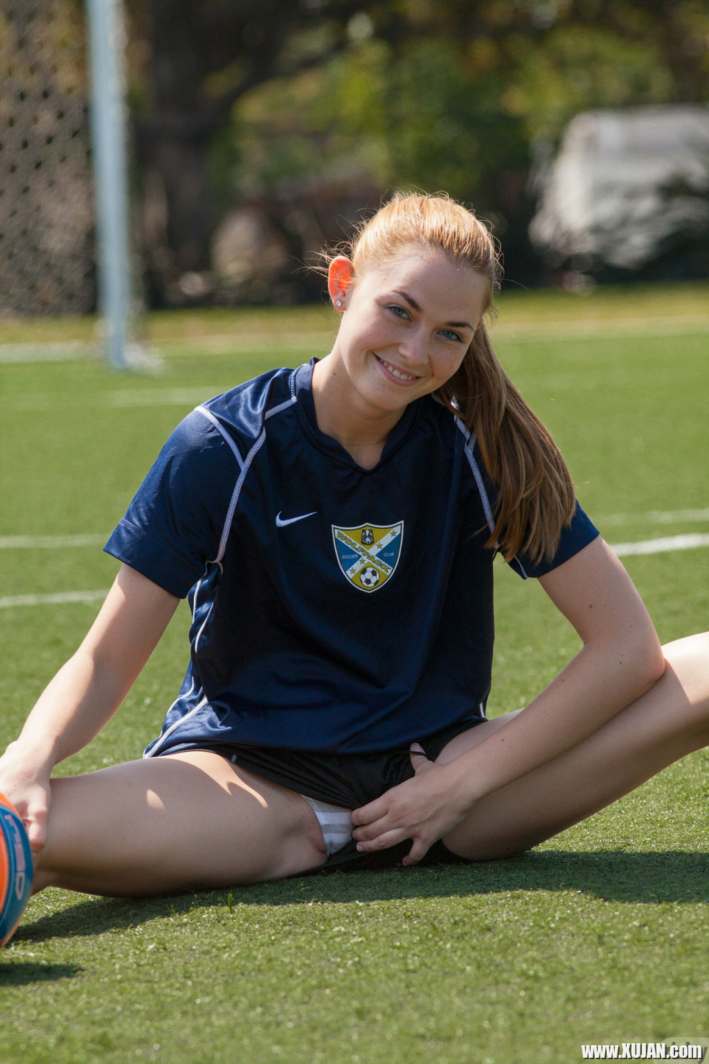 Sporty futbol girl teasing - Photo #1078776