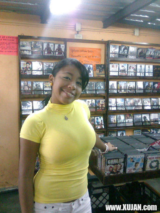 Busty Brazilian Rebecca - Photo #1089005