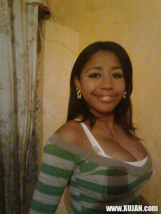 Busty Brazilian Rebecca - Photo #1089011