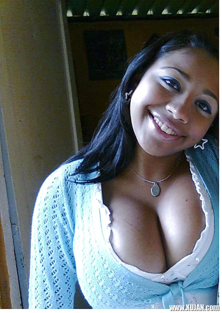 Busty Brazilian Rebecca - Photo #1089013