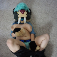 Horny Lazy Big Cat dzer hyurasenyakum