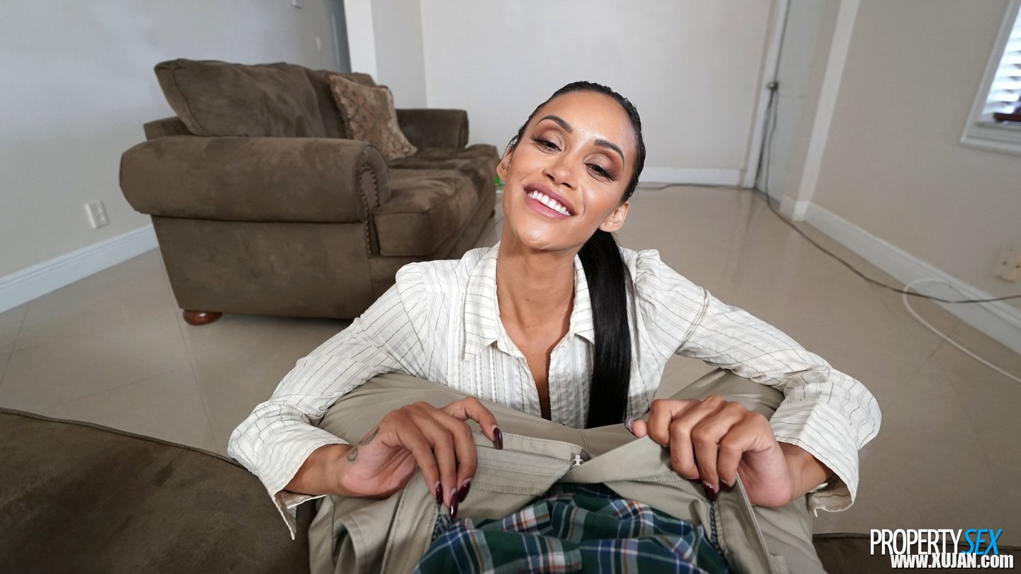 Seductive Gia Vendetti welcomes hard pecker in POV scene - Photo #1102673