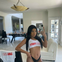 Avery Black nude