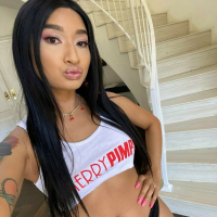 Avery Black nude