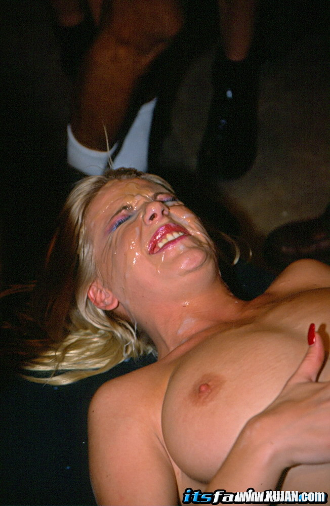 Pretty blonde Missy lay down and gets creamy cum on her face - Photo #1123226