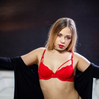 Selvaggia Babe is bound and fucked by two Stiuds