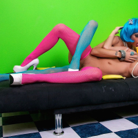 Hot babes Joslyn James Jessica Jaymes goin bananas