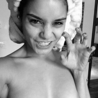 SEXY VANESSA HUDGENS